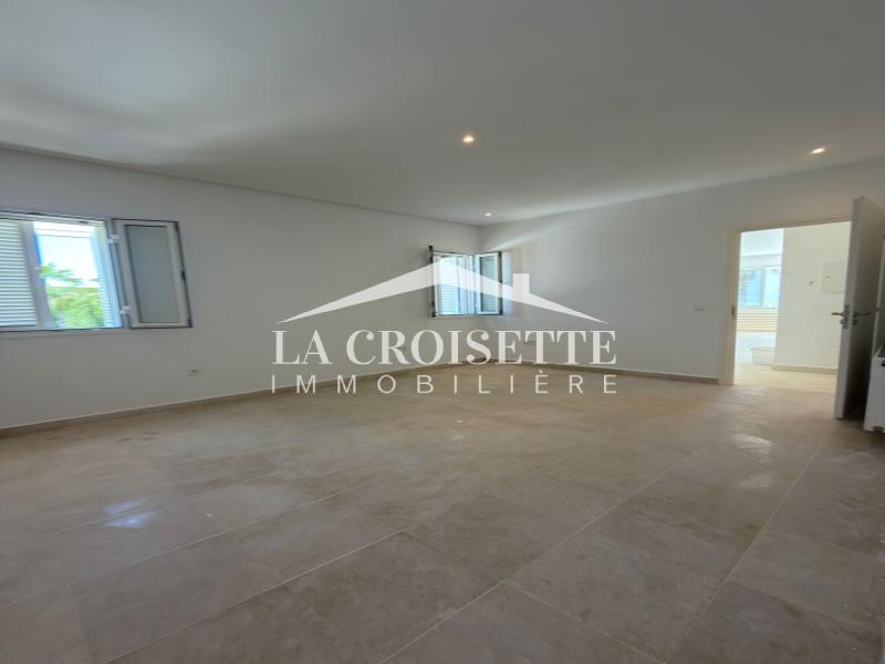 Appartement S+2 avec terrasse à  Gammarth